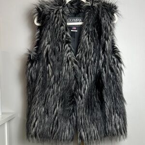 81. Olympia Limited Inc. Faux Fur Vest PTP 23